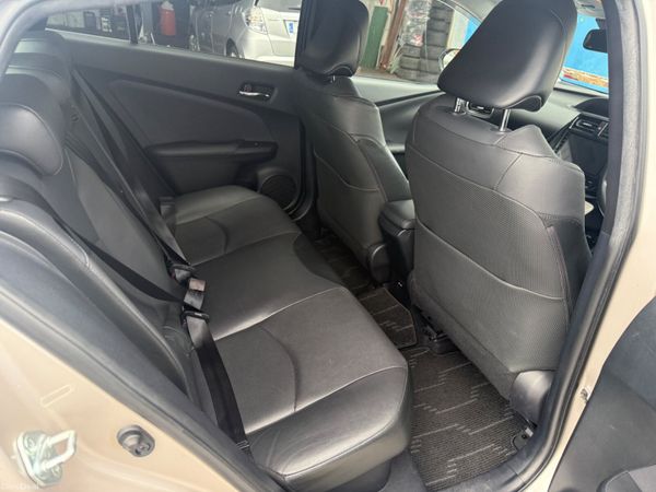 2017 Toyota Prius Hybrid Auto/ G leather Top spec 384665992