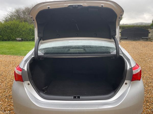 Toyota Corolla 2015 1.4 Diesel D4D 384689678