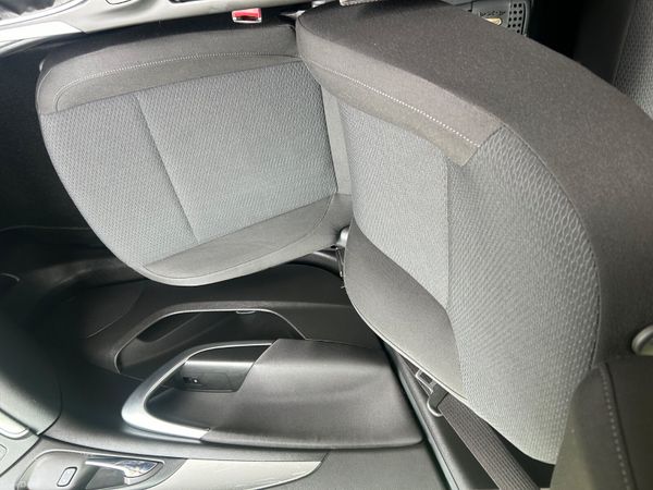 Opel Insignia 2015(NCT 06/27. TAX 09/26) 384690342
