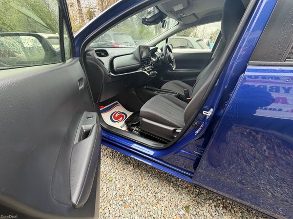 Toyota Aqua 2022 384694188