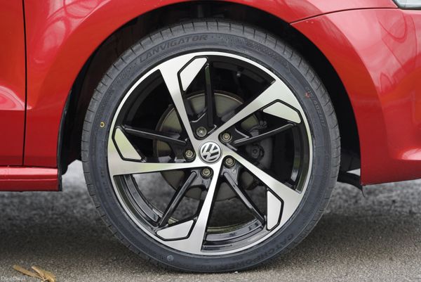 2016 VW POLO 1.2 TSI Comfortline AUTO 384695878