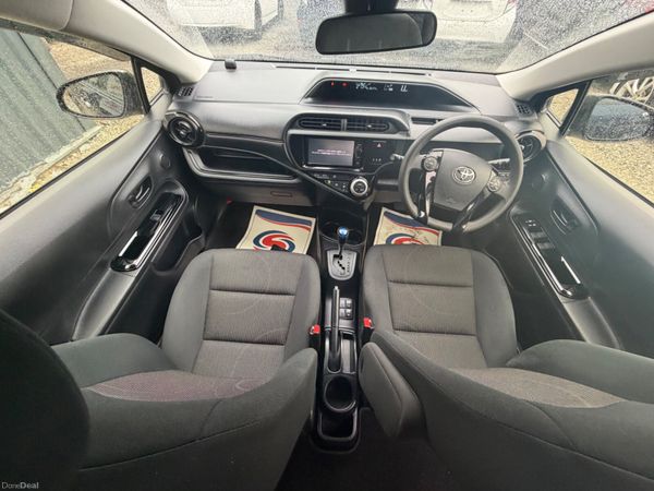 Toyota Auqa 2016 384698348