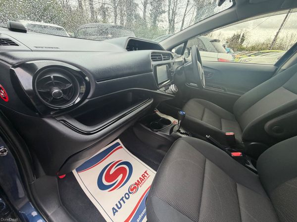 Toyota Auqa 2016 384698356