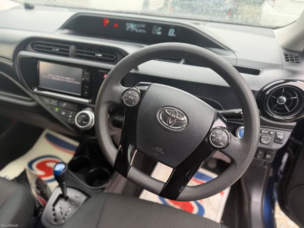 Toyota Auqa 2016 384698358