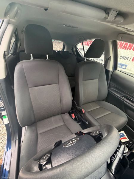 Toyota Auqa 2016 384698360