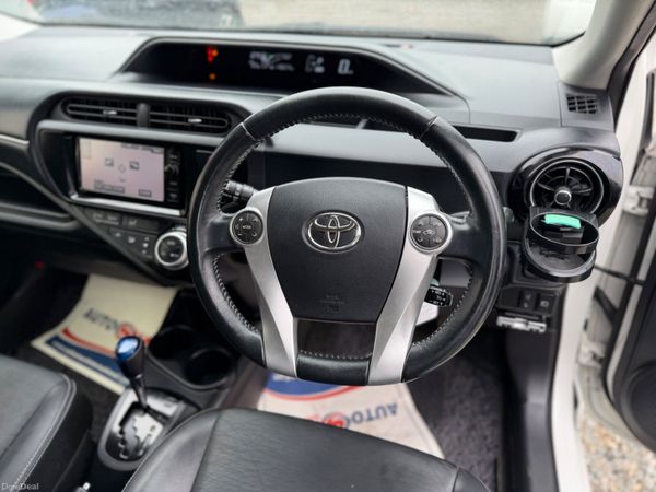 Toyota aqua 2016 384698458