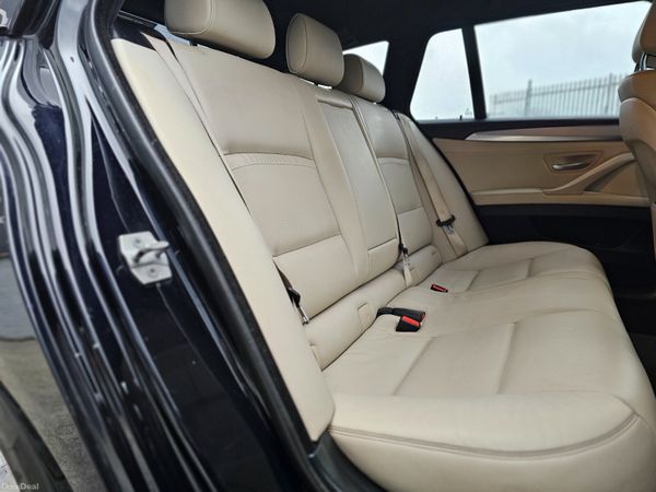 BMW 520D ESTATE M-SPORT // 10/27 NCT 384698818