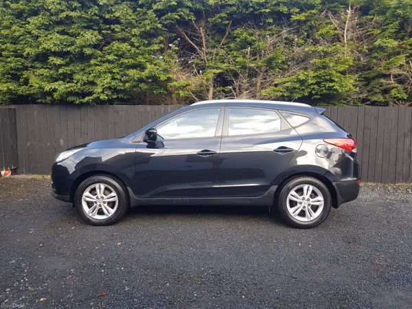 HYUNDAI IX35.. LOW KM...NCT PASS TODAY 384603886