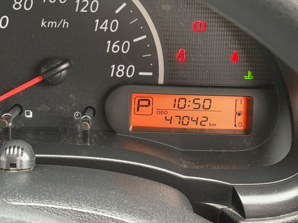 Nissan March 2016 384606724