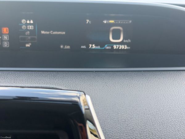 Toyota Prius 2018 384607358