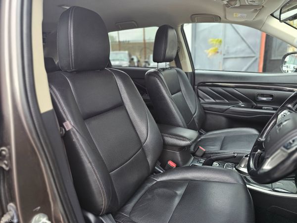 MITSUBISHI OUTLANDER PHEV // NCT AND TAX 384608218