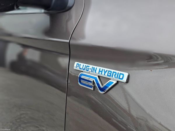 MITSUBISHI OUTLANDER PHEV // NCT AND TAX 384608224