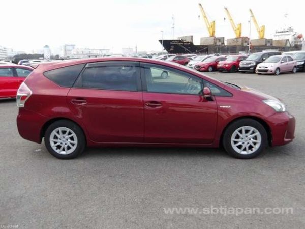 Toyota Prius 7 seater 20/05 384610130