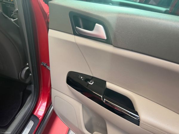 2017 KIA SPORTAGE       PLATINUM  MODEL ! 384612074