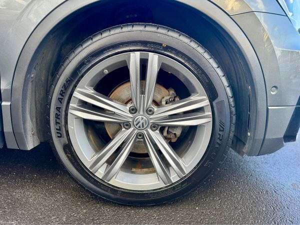 Volkswagen Tiguan R-LINE 2.0 Pan Roof | Timing Bel 384615432