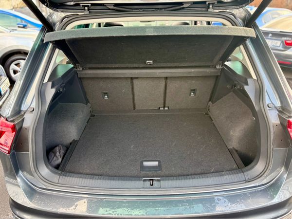 Volkswagen Tiguan R-LINE 2.0 Pan Roof | Timing Bel 384615504