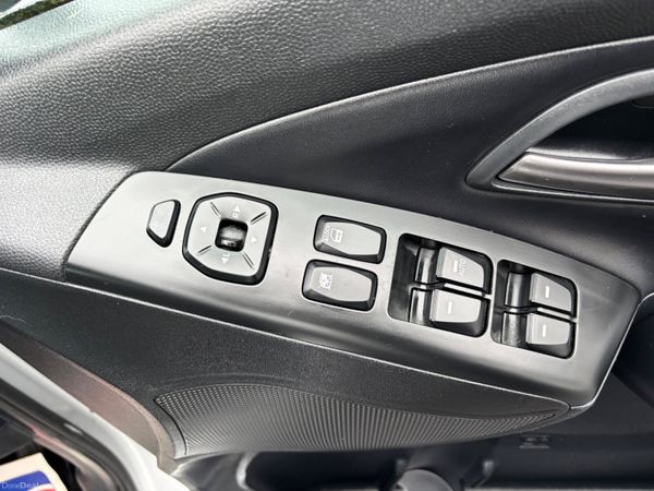 Hyundai ix35 1.7 CRDi NCT 06/27 only 101000 miles 384630014