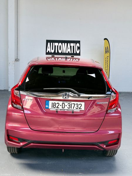Honda Fit 2018 384762564