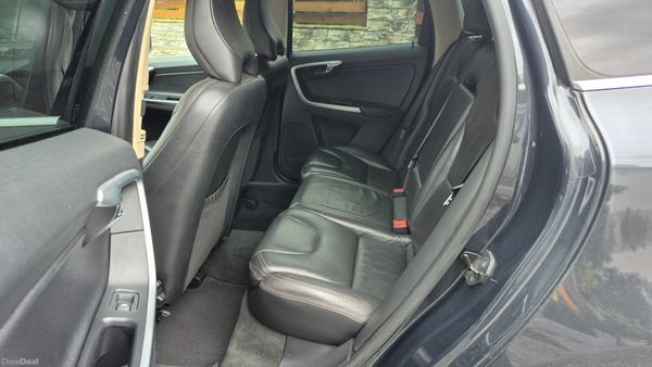 2011 Volvo XC60 2.0D DRIVE LUX LEATHER 384767538