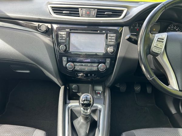 Nissan Qashqai 2016(NCT 02/27 TAX 05/26) 384769036