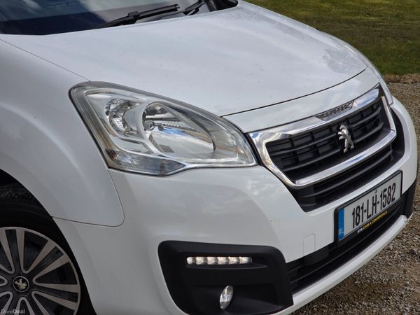 Peugeot Partner 2018 384771900