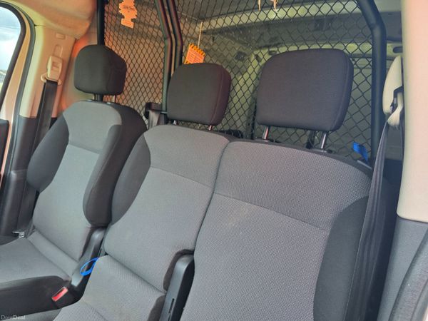 Peugeot Partner 2018 384771908