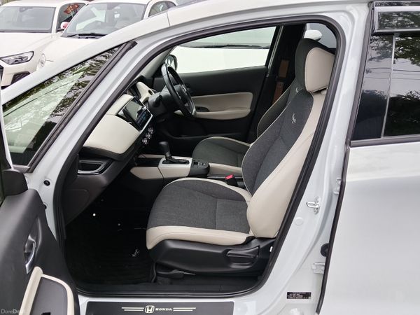 Honda Fit Hybrid Auto 384793536