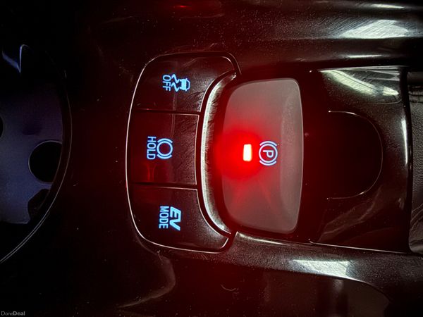 2018 Toyota C-HR 1.8 Hybrid Automatic 384700990
