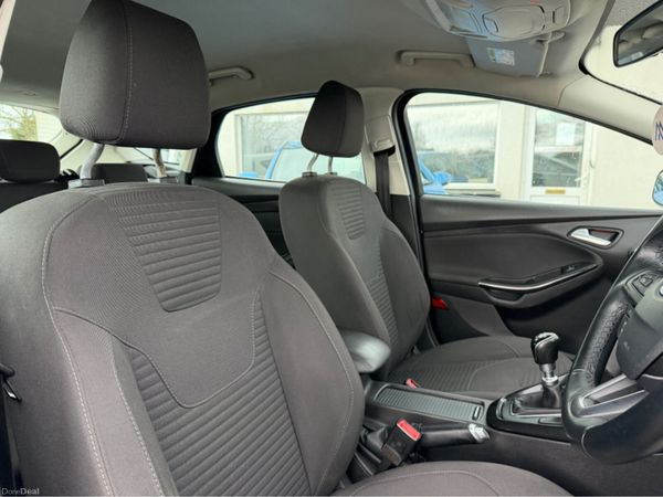 Ford Focus TITANIUM 1.5 TD 95PS 6SPEED 4DR 384702570