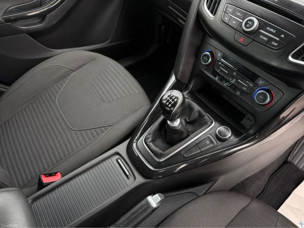 Ford Focus TITANIUM 1.5 TD 95PS 6SPEED 4DR 384702572