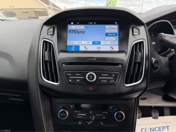 Ford Focus TITANIUM 1.5 TD 95PS 6SPEED 4DR 384702576