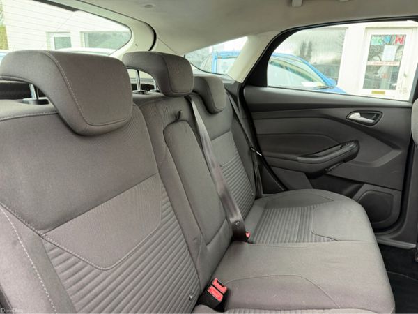 Ford Focus TITANIUM 1.5 TD 95PS 6SPEED 4DR 384702584