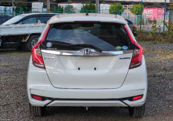 2018 Honda Fit 1.5 Petrol Hybrid 384706118