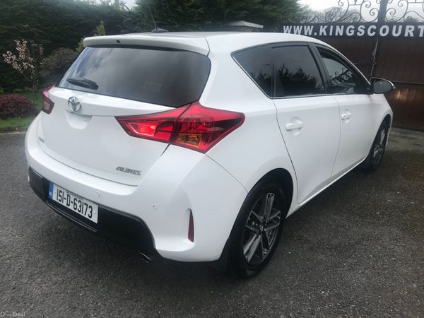 151 Toyota Auris 1.6 Petrol Nct & Tax 384727044