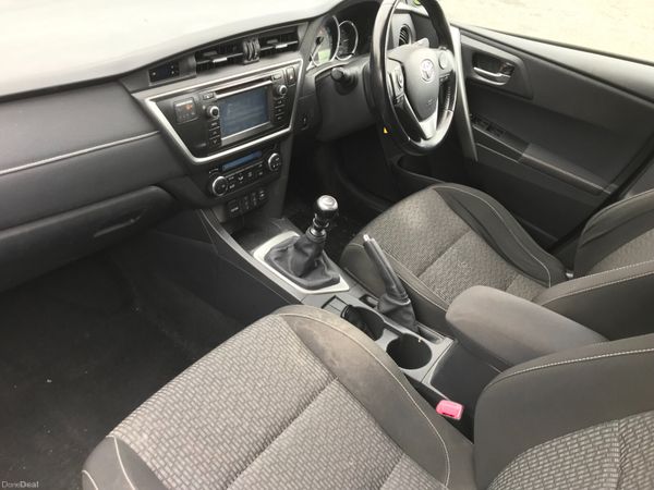 151 Toyota Auris 1.6 Petrol Nct & Tax 384727096