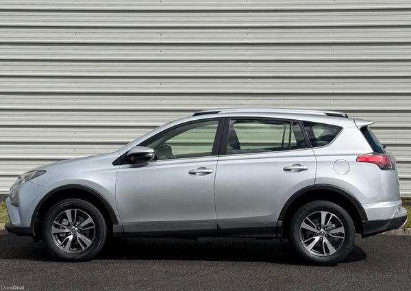 Toyota RAV4 2.0d *NewNCT 384732222