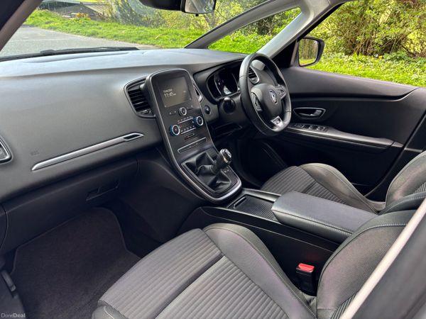 191 Renault Grand Scenic  1.8 Blue dCi 120 Iconic 384846630
