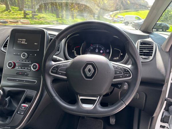 191 Renault Grand Scenic  1.8 Blue dCi 120 Iconic 384846632