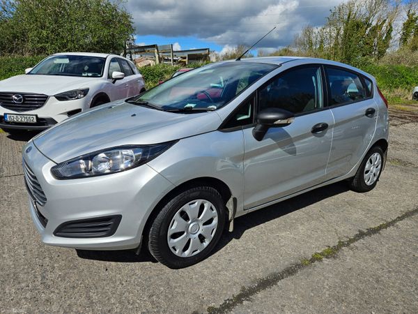 Ford Fiesta 2013 1.2 low mileage only 105klm 384856012