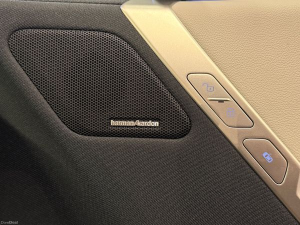 232 BMW iX40 M-Sport XDrive 384862712