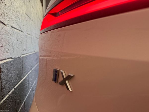 232 BMW iX40 M-Sport XDrive 384862724