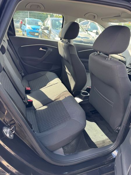 Volkswagen Polo AUTOMATIC 384868376