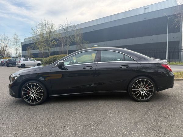 Mercedes-Benz CLA 220D AMG Sport 384872678