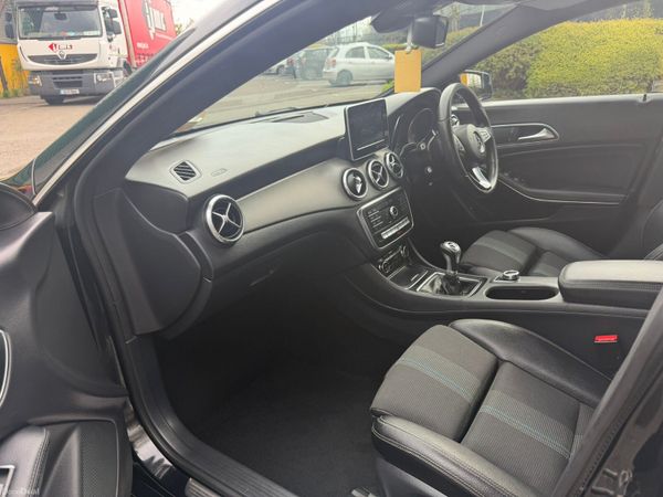 Mercedes-Benz CLA 220D AMG Sport 384872694