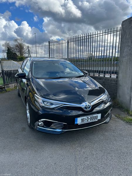 Toyota Auris 384873196