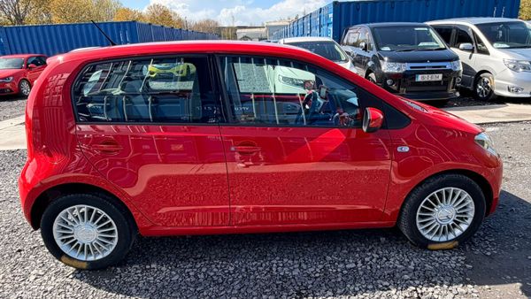 Volkswagen up! 2014 384820514
