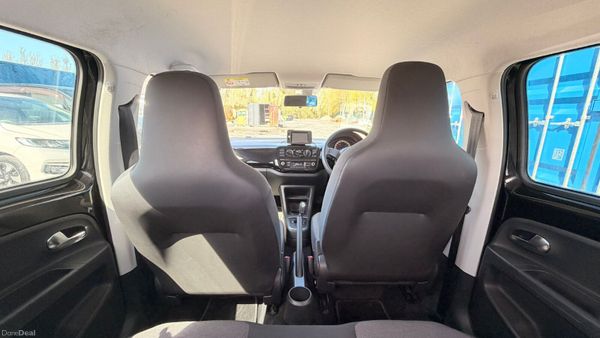 Volkswagen up! 2014 384821244