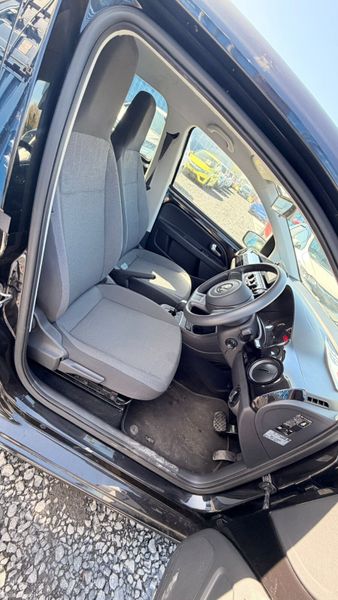 Volkswagen up! 2014 384821252