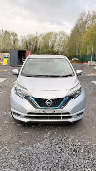 Nissan Note 2020 384822576