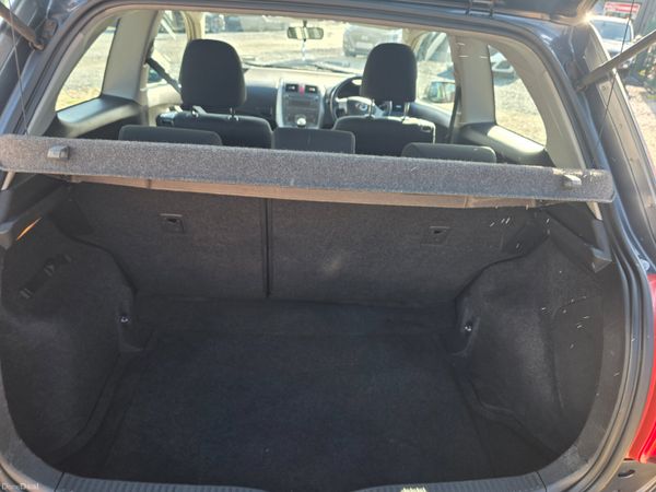 Toyota Auris 2009 384940020